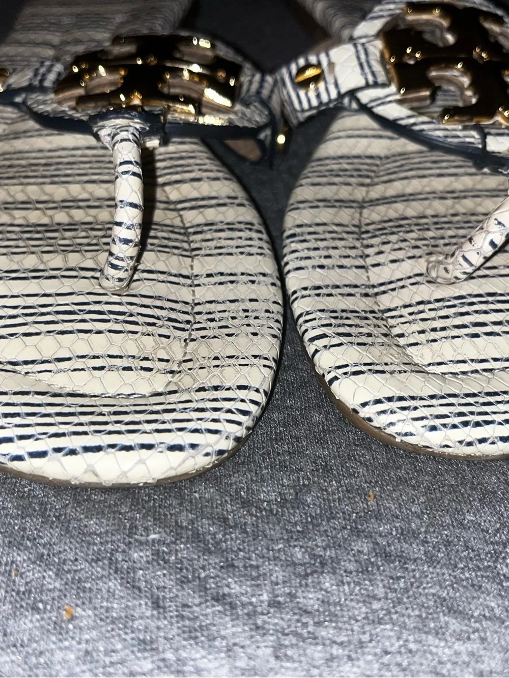 EUC Tory Burch Miller 2 Piano Stripe sandals snakeskin-embossed pattern Size 8.5